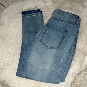 Light wish mid rise skinny Jean